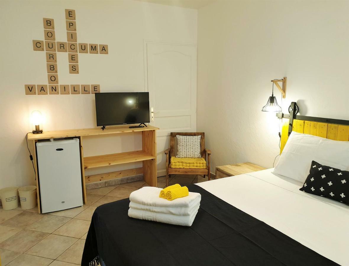 Maison D'Hotes Villa Des Mascareignes Petite Île Екстериор снимка